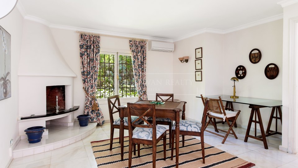 Marbella Golden Mile, Villa au Marbella Club en bord de mer avec charme andalou