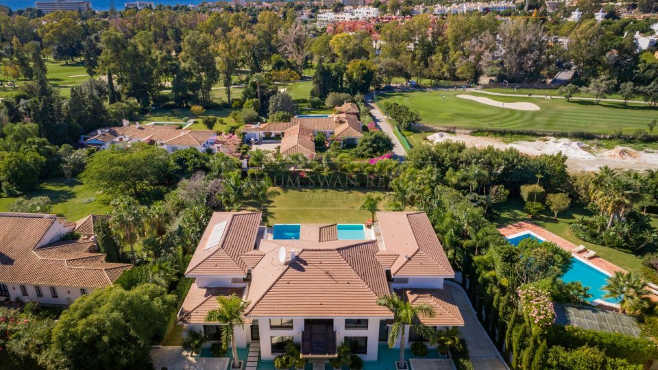 San Pedro de Alcantara, Luxury villa close to the beach in Guadalmina Baja
