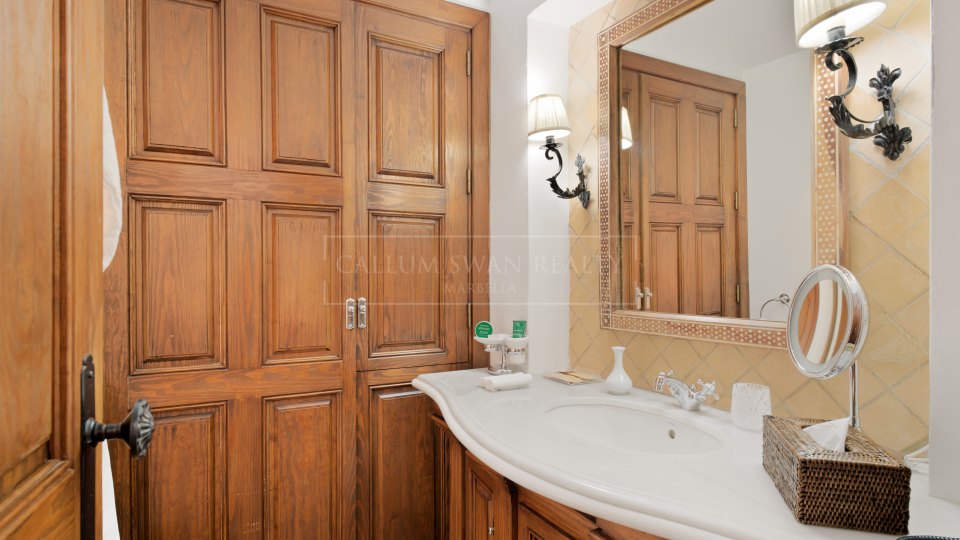 Marbella Golden Mile, Villa de lujo muy exclusiva en Marbella Club