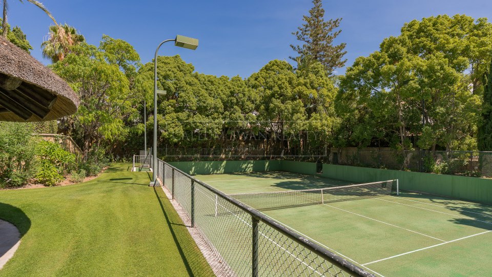 Marbella Golden Mile, Villa de lujo muy exclusiva en Marbella Club