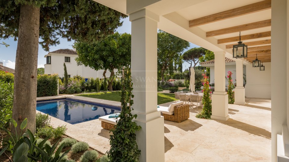 Marbella Golden Mile, Beautiful family villa, with the charming style of Marbella Club