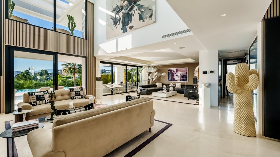 Nueva Andalucia, Villa contemporaine avec vue sur la mer à Nueva Andalucía