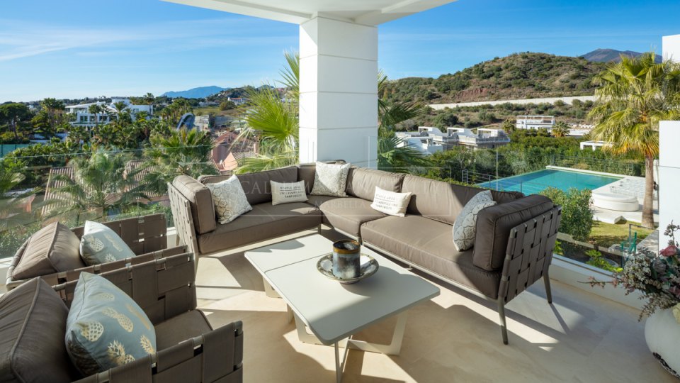 Nueva Andalucia, Villa contemporaine avec vue sur la mer à Nueva Andalucía