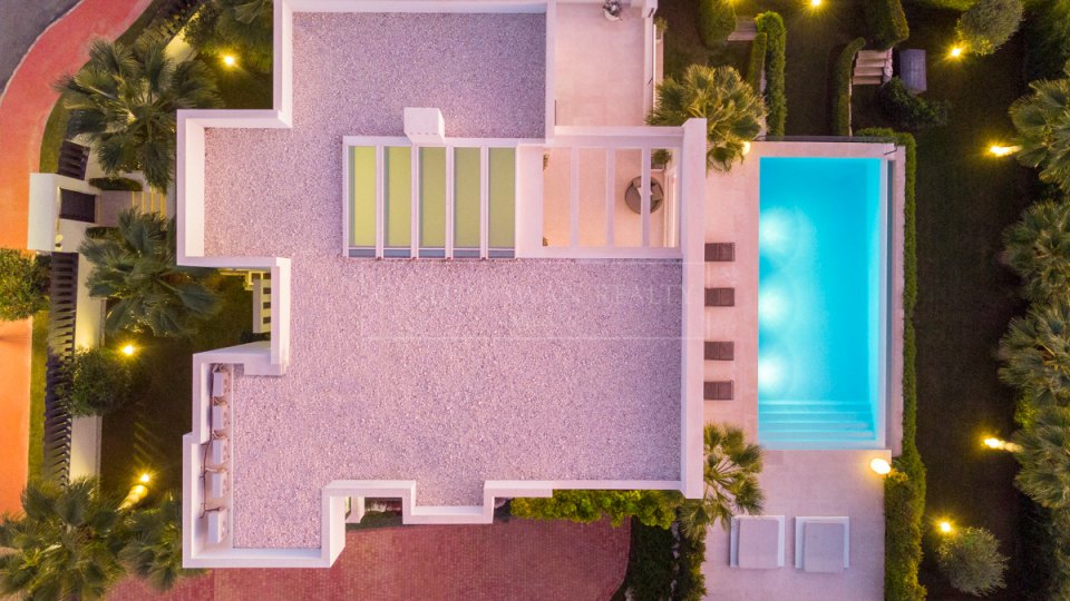 Nueva Andalucia, Villa contemporaine avec vue sur la mer à Nueva Andalucía
