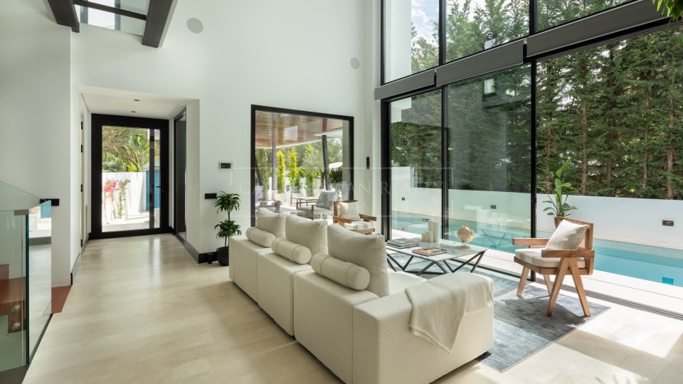 Marbella Golden Mile, Villa for sale in Casablanca, Marbella Golden Mile