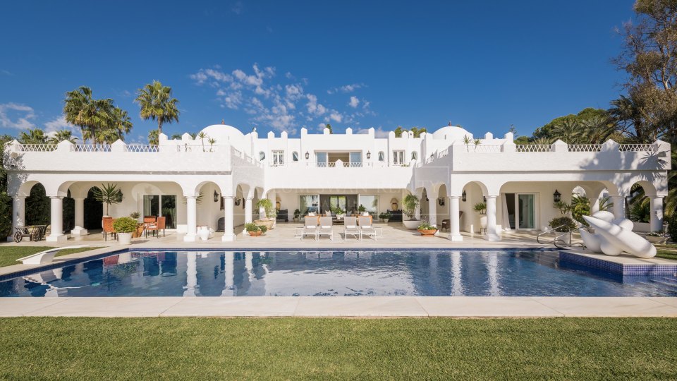 Marbella Est, Superbe et unique domaine en bord de mer à Marbella