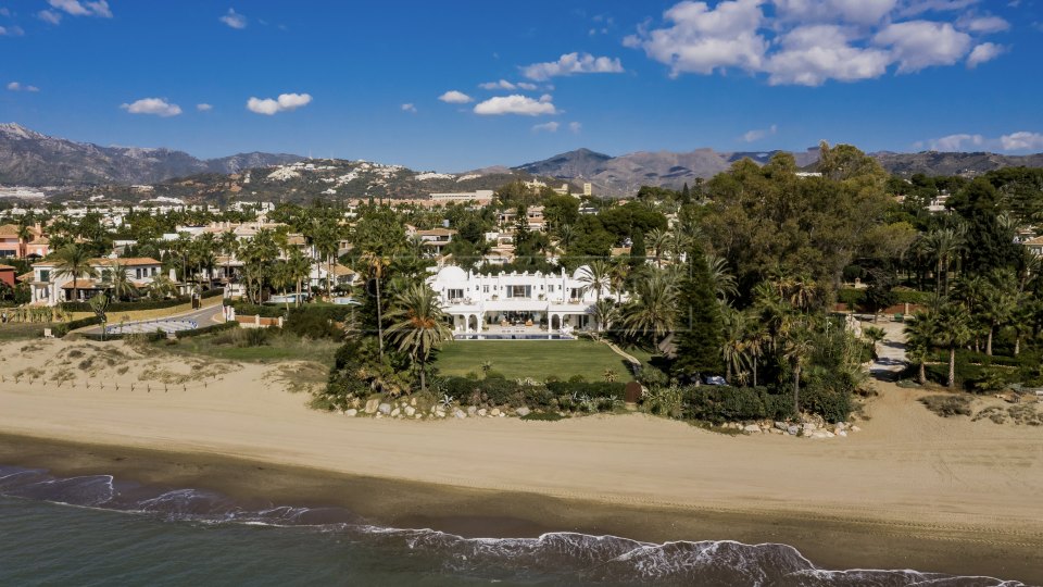 Marbella Est, Superbe et unique domaine en bord de mer à Marbella
