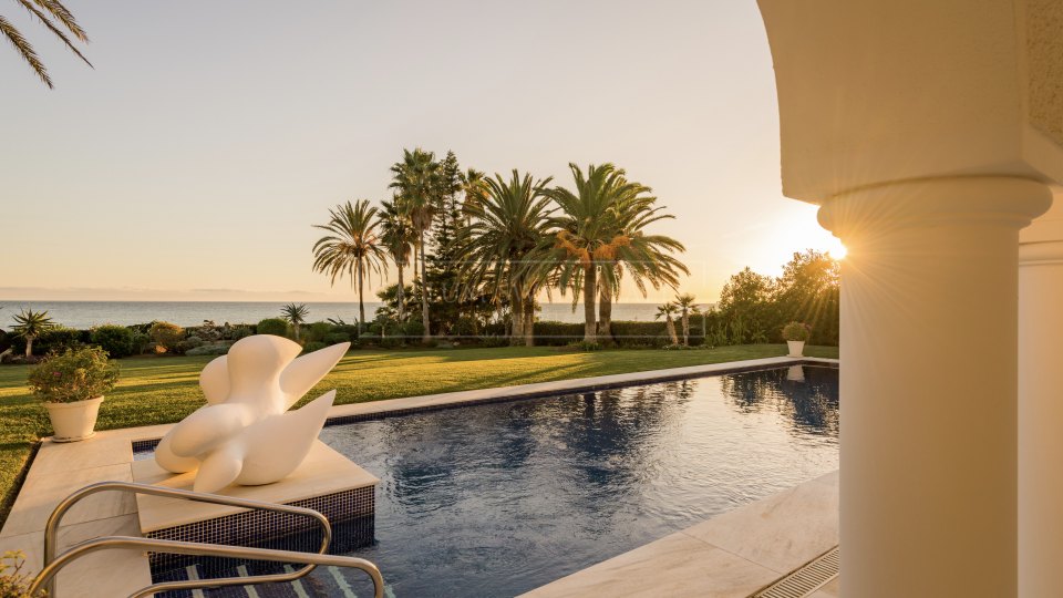 Marbella Est, Superbe et unique domaine en bord de mer à Marbella