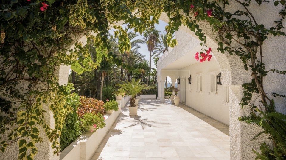 Marbella Est, Superbe et unique domaine en bord de mer à Marbella