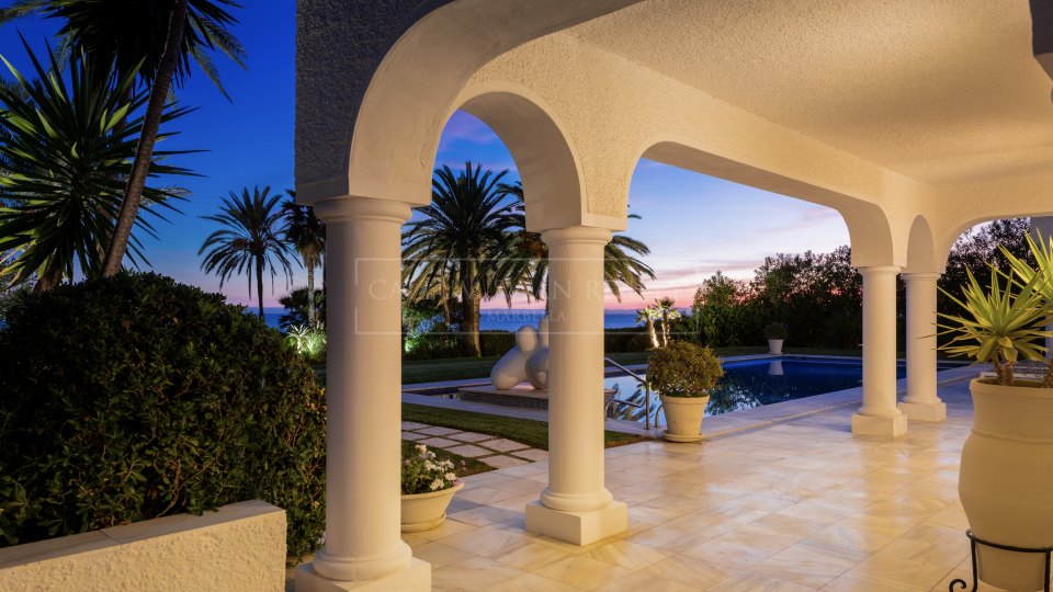 Marbella Est, Superbe et unique domaine en bord de mer à Marbella