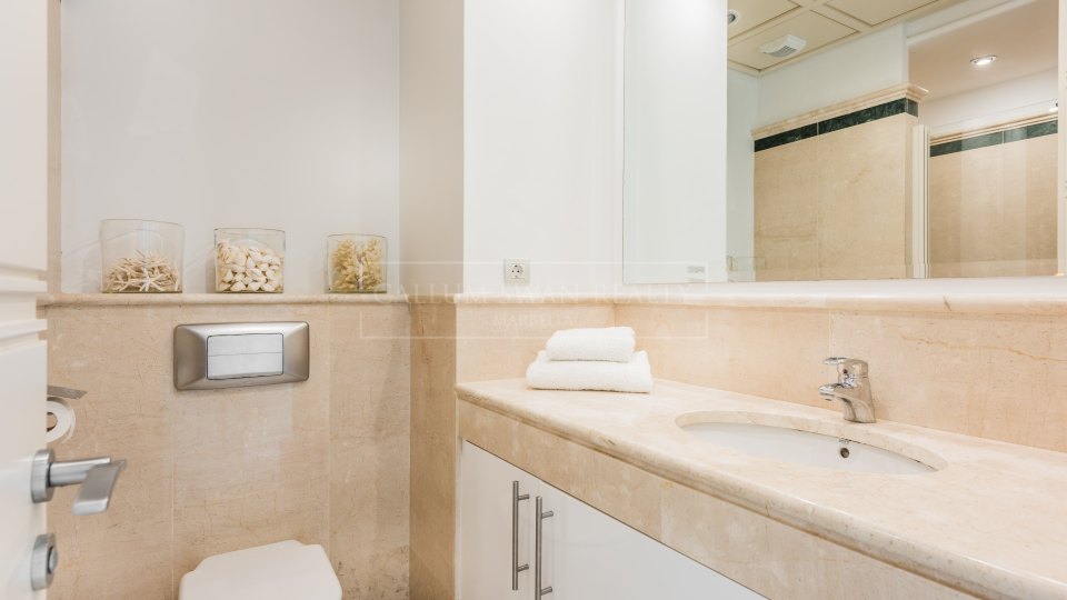 Marbella Golden Mile, Charming Duplex penthouse in La Trinidad with stunning sea views