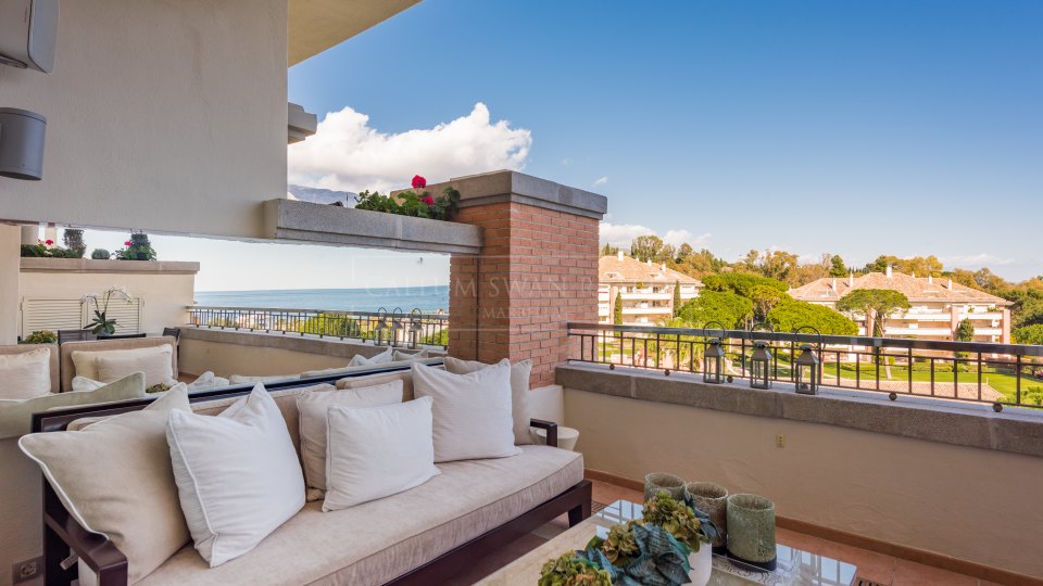 Marbella Golden Mile, Charming Duplex penthouse in La Trinidad with stunning sea views
