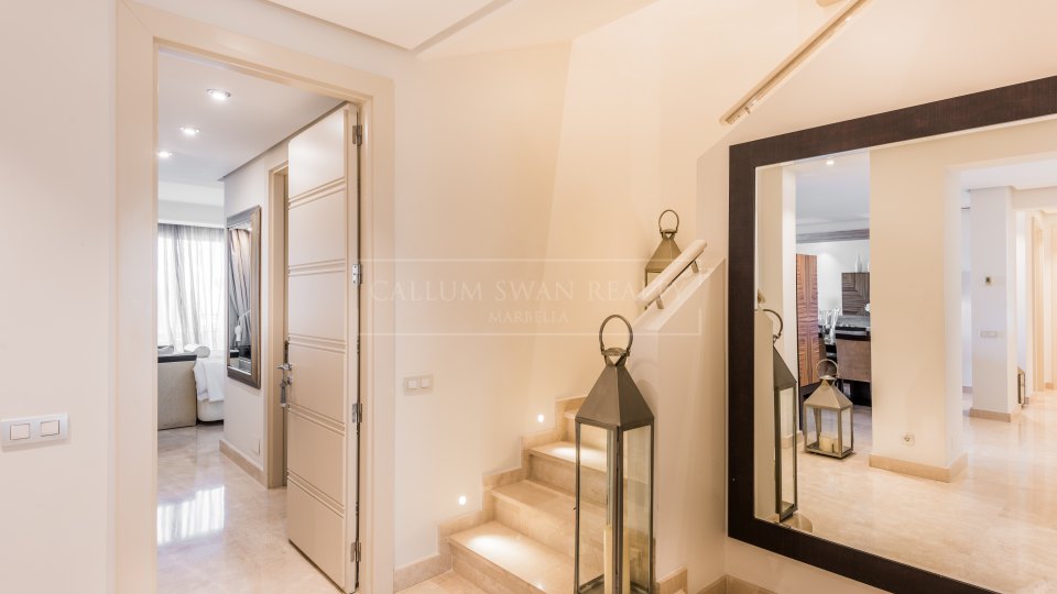 Marbella Golden Mile, Charming Duplex penthouse in La Trinidad with stunning sea views