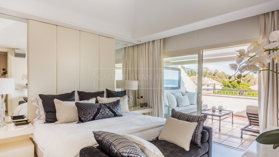 Marbella Golden Mile, Charming Duplex penthouse in La Trinidad with stunning sea views