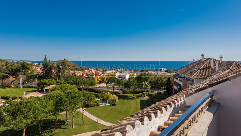 Marbella Golden Mile, Charming Duplex penthouse in La Trinidad with stunning sea views