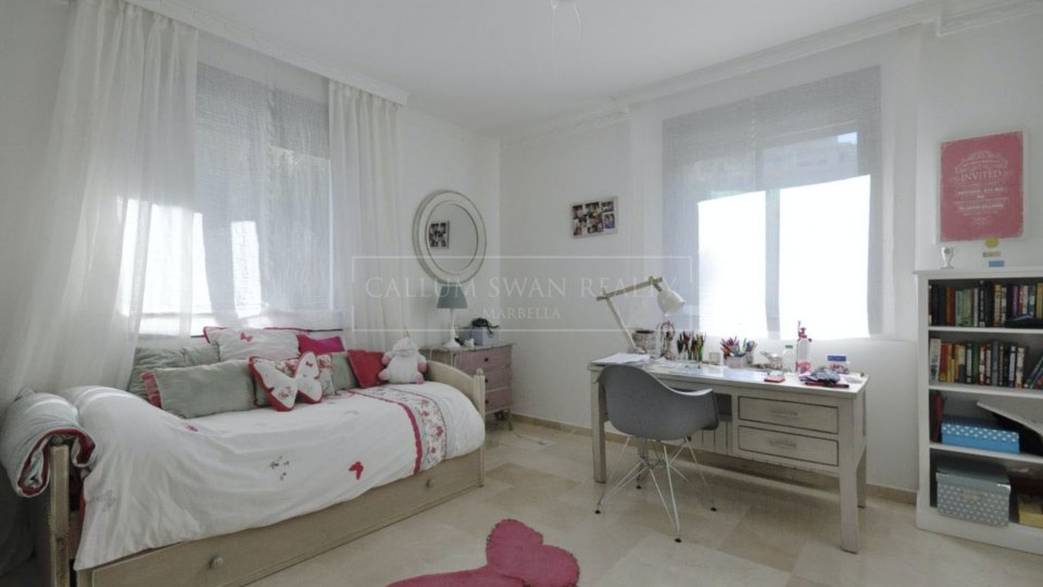 Nueva Andalucia, Charmante villa familiale à Nueva Andalucía pour location de courte durée