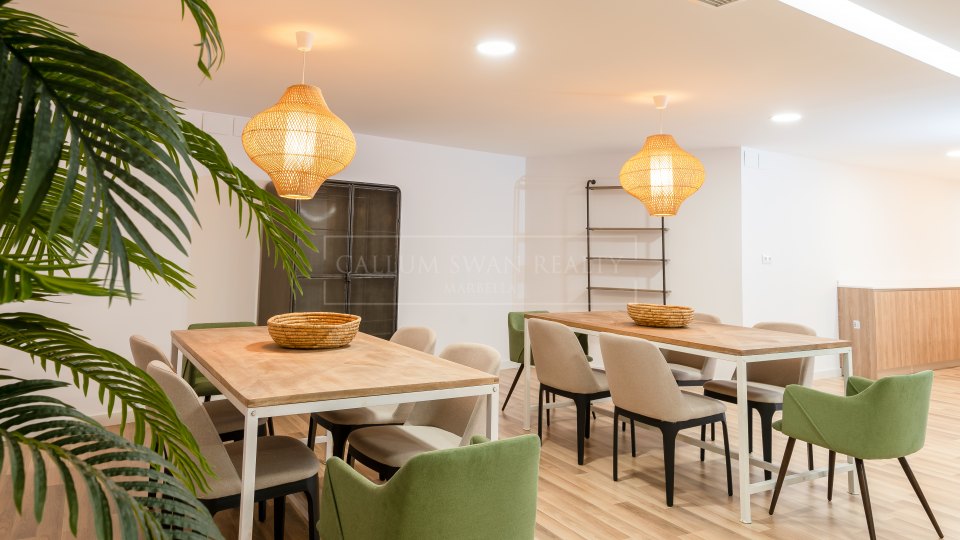 Estepona, Penthouse en bord de mer à Estepona avec une vue imprenable sur la mer