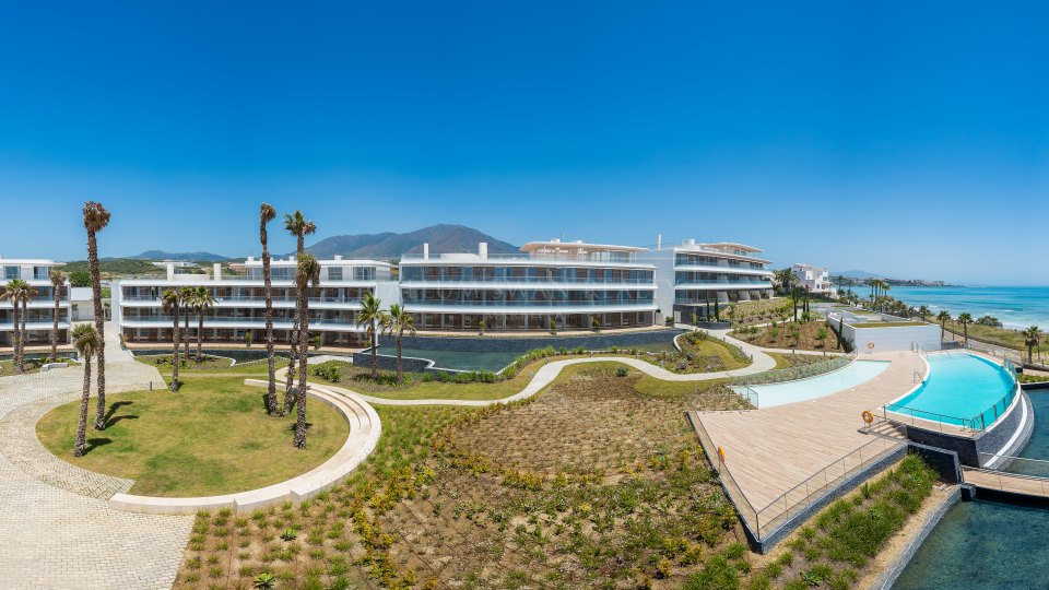 Estepona, Penthouse en bord de mer à Estepona avec une vue imprenable sur la mer