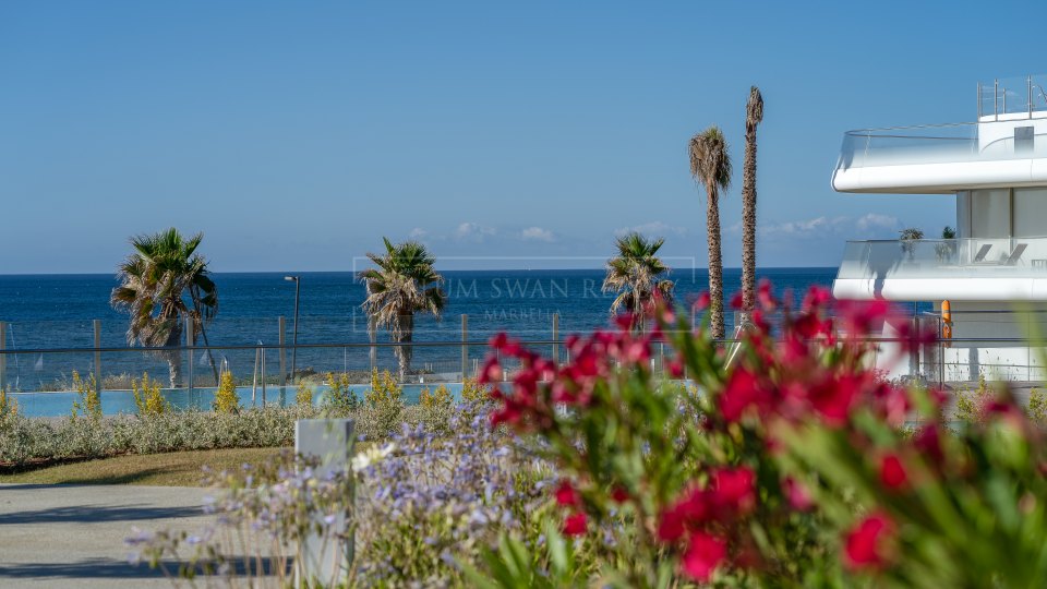 Estepona, Penthouse en bord de mer à Estepona avec une vue imprenable sur la mer