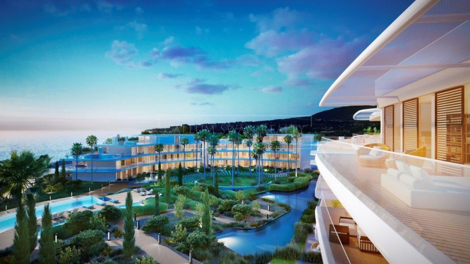 Estepona, Penthouse en bord de mer à Estepona avec une vue imprenable sur la mer