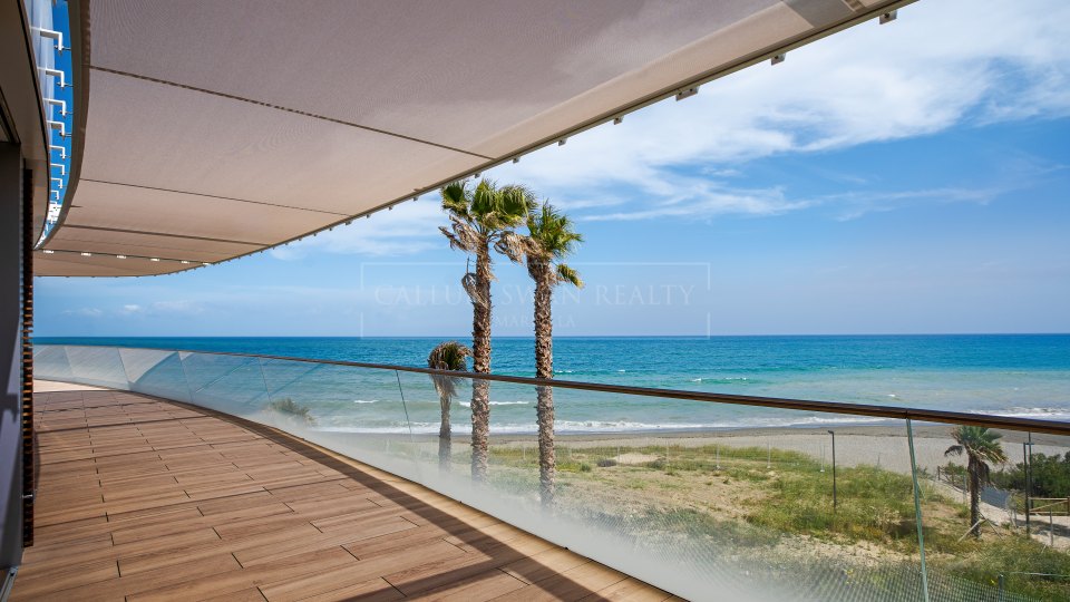 Estepona, Penthouse en bord de mer à Estepona avec une vue imprenable sur la mer