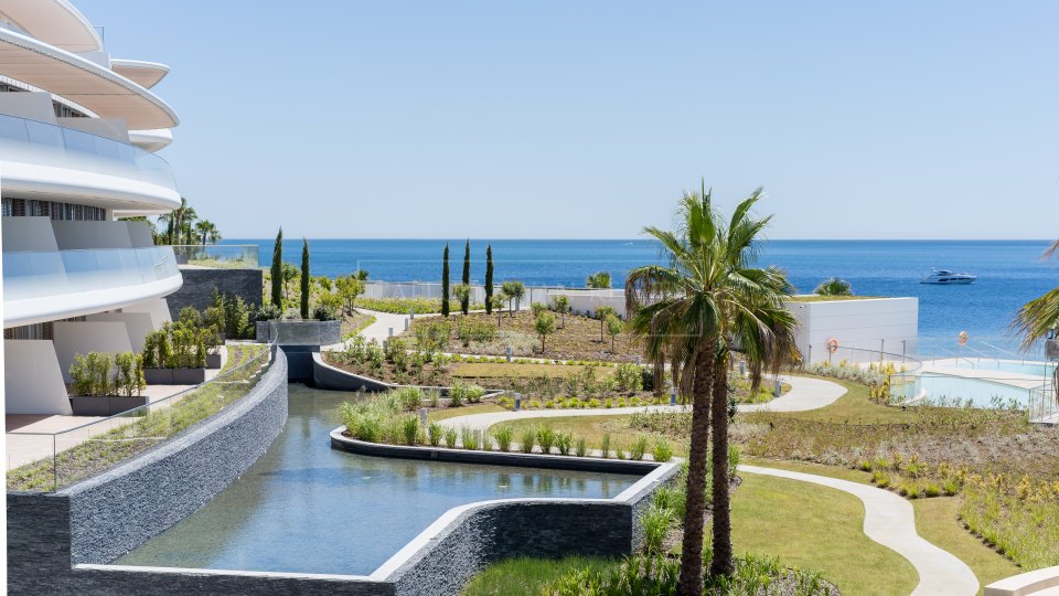 Estepona, Penthouse en bord de mer à Estepona avec une vue imprenable sur la mer