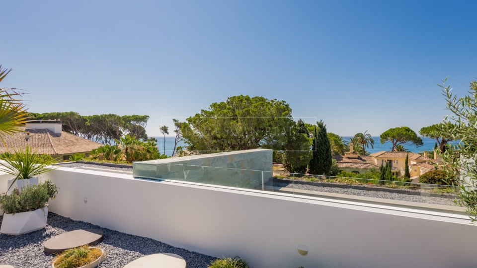 Marbella Golden Mile, Villa de lujo en Marbella Club a unos pasos de la playa