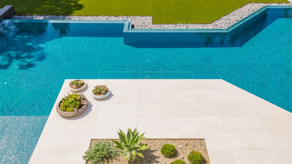 Marbella Golden Mile, Villa de lujo en Marbella Club a unos pasos de la playa