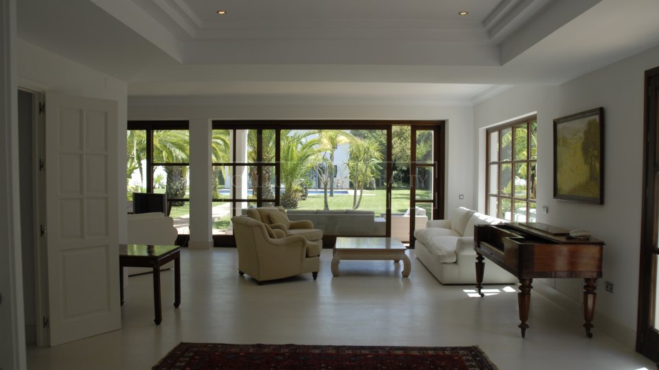 San Pedro de Alcantara, Villa de style méditerranéen à vendre à Guadalmina Baja, Marbella