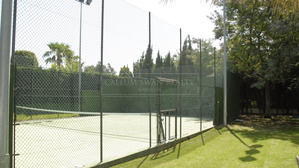 San Pedro de Alcantara, Villa de style méditerranéen à vendre à Guadalmina Baja, Marbella