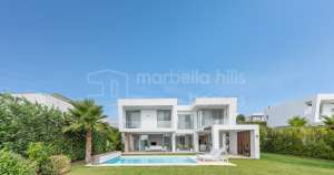Villa  Marbella East