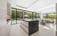Modern, newly built 4-bedroom villa in Nueva Andalucía, Marbella
