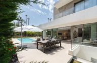 Modern, newly built 4-bedroom villa in Nueva Andalucía, Marbella