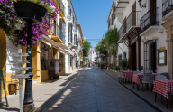 Spacious 3-bedroom apartment in Marbella's Old Town