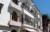 Spacious 3-bedroom apartment in Marbella's Old Town