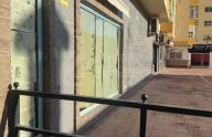 Amplio local comercial situado en la zona de Miraflores, Marbella