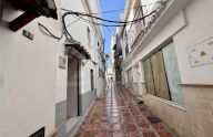 Casa de tres plantas a reformar en el casco antiguo de Marbella