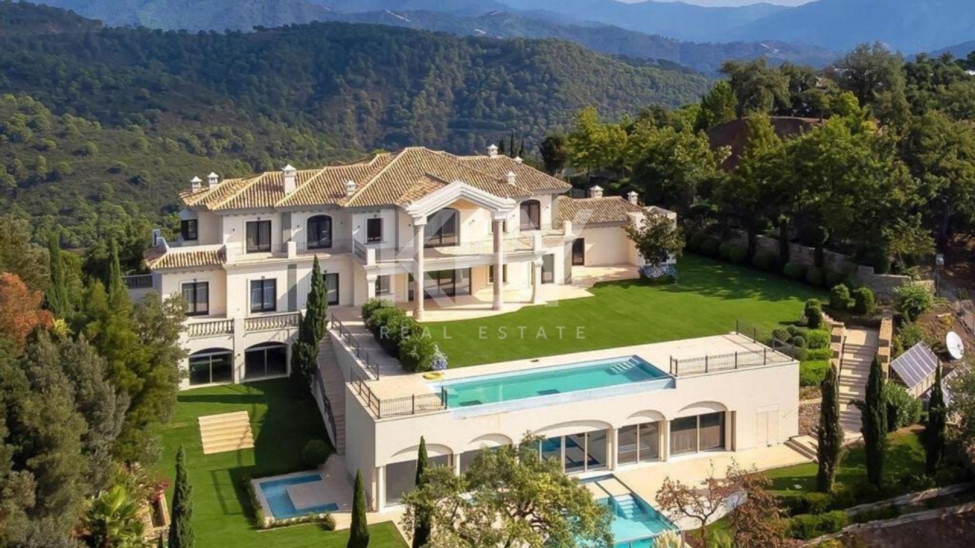 Magnífica mansión en venta en La Zagaleta: elegancia, privacidad y vistas impresionantes