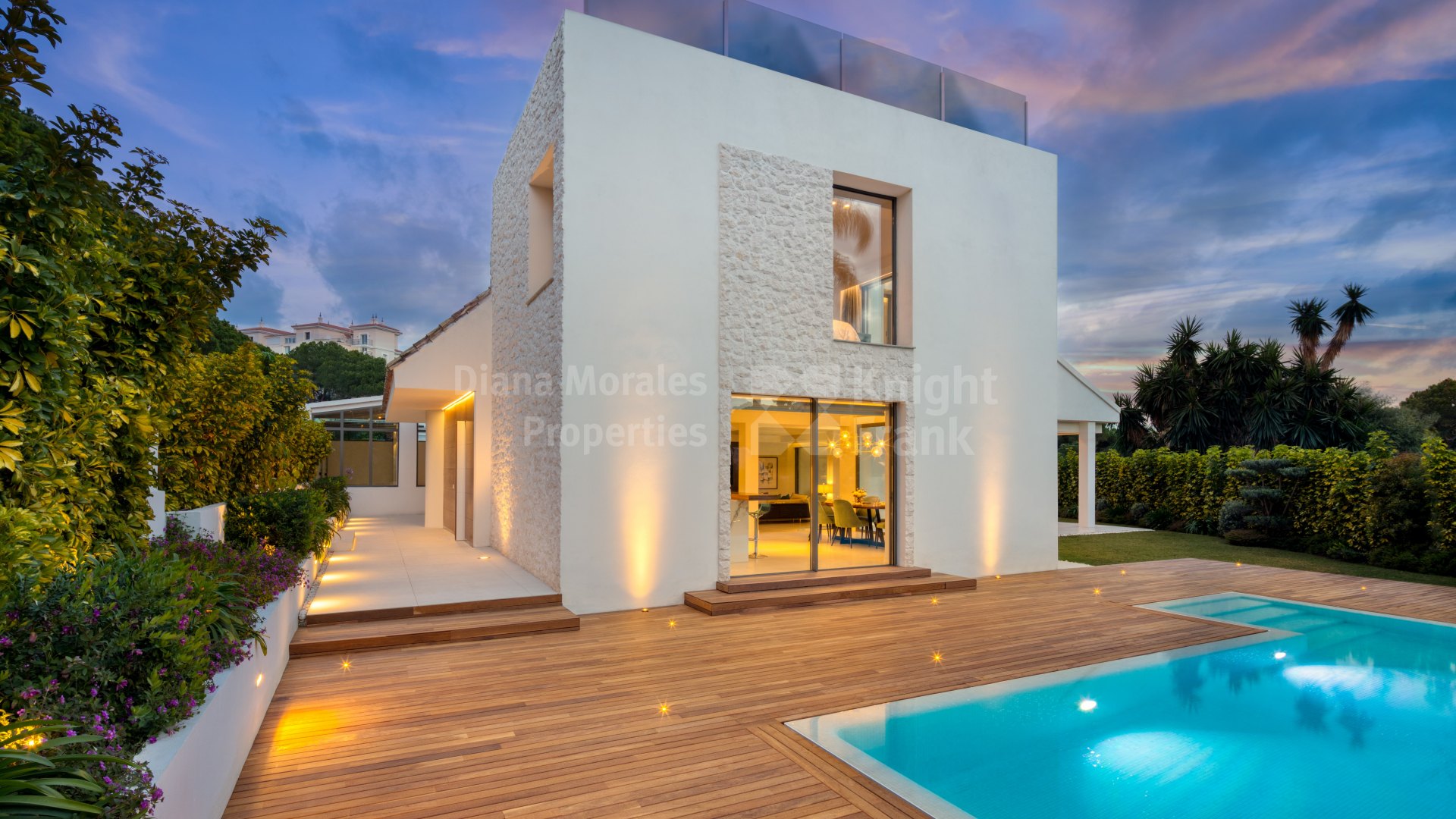 Villa Marina, Beachside Villa Puerto Banus