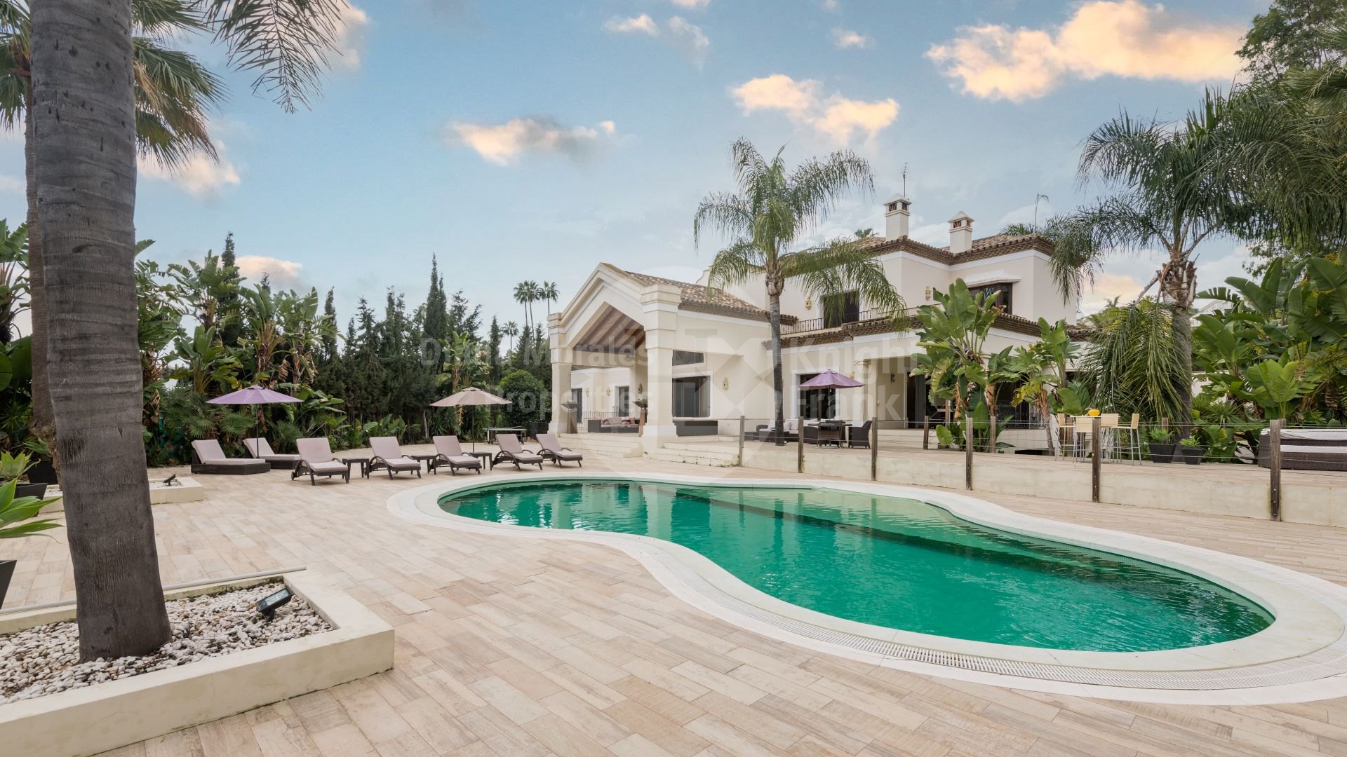 Posibilidad de participar en una subasta privada: 13 de mayo 2021: Villa en primera línea de golf en La Cerquilla