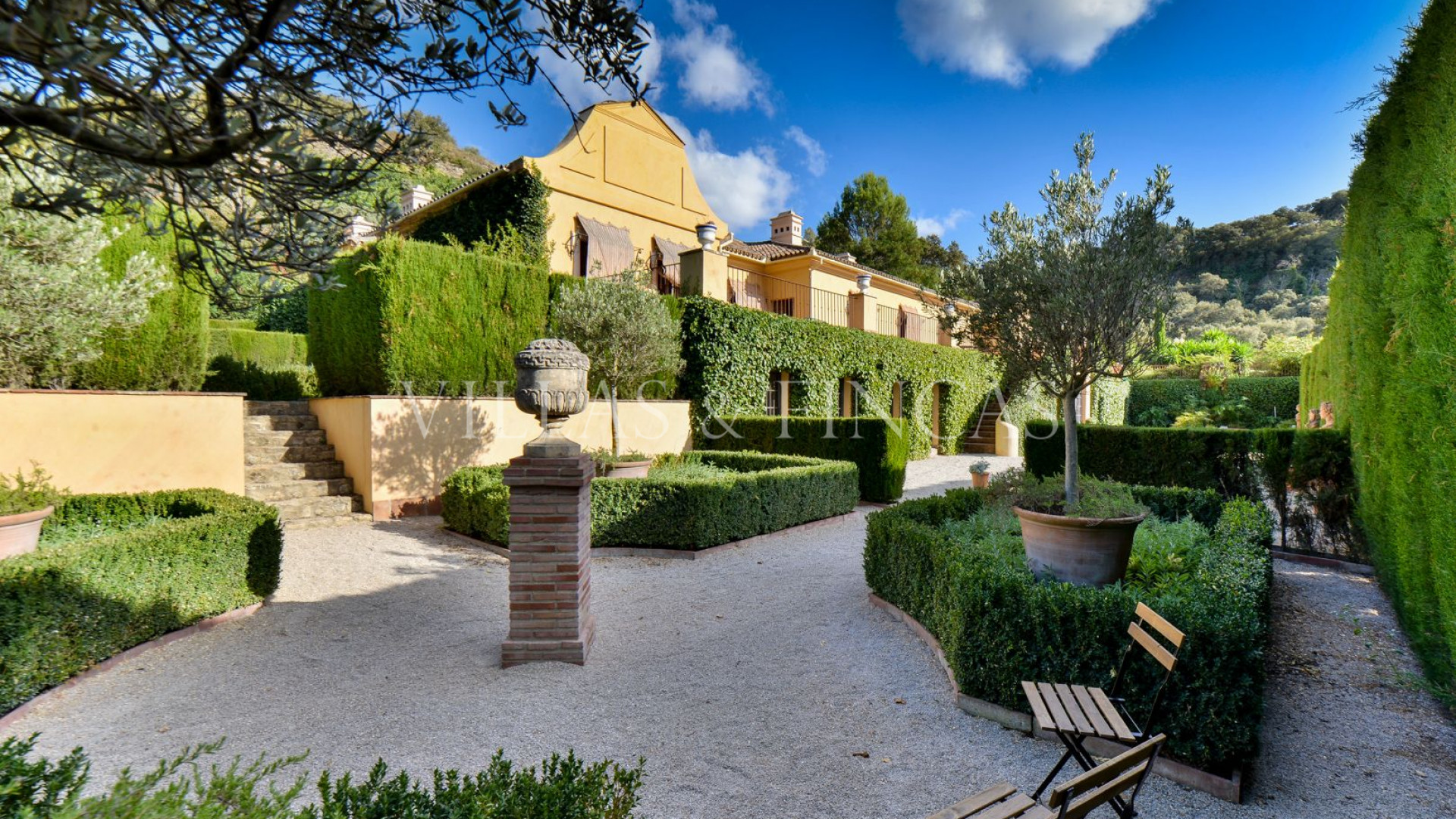 Finest Luxury Country Properties in Andalusia Villas & Fincas Casares