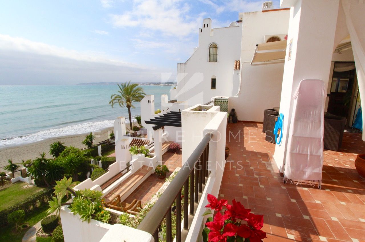 http://www.futurehomesspain.com/en-286-2374721_apartment-estepona+puerto-estepona.html