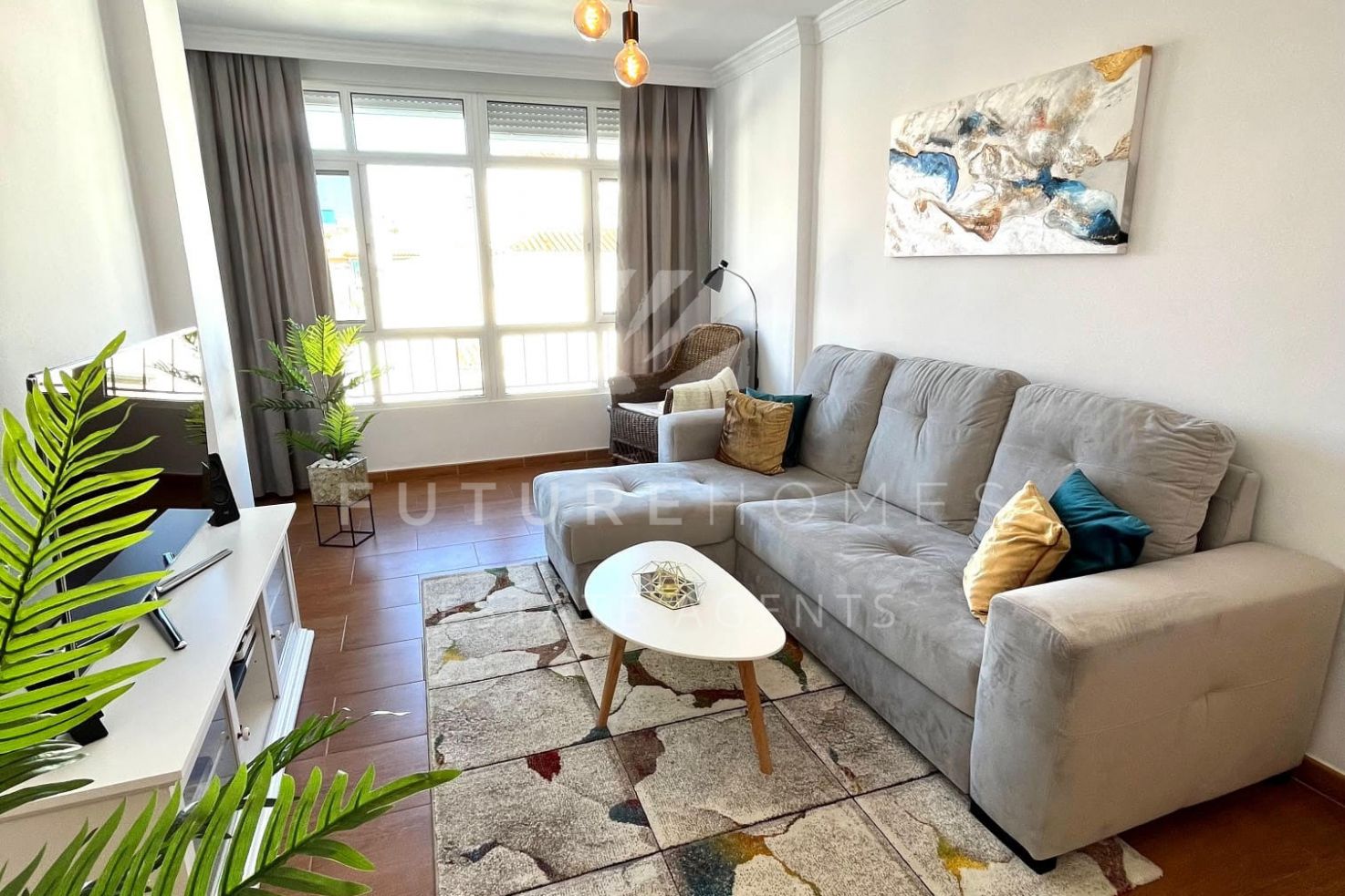 https://www.futurehomesspain.com/es-286-00607P_atico-estepona+old+town-estepona.html