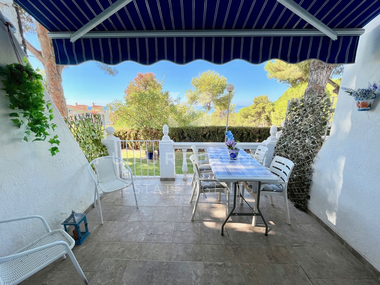 https://www.futurehomesspain.com/en-286-00534P_apartment-seghers-estepona.html