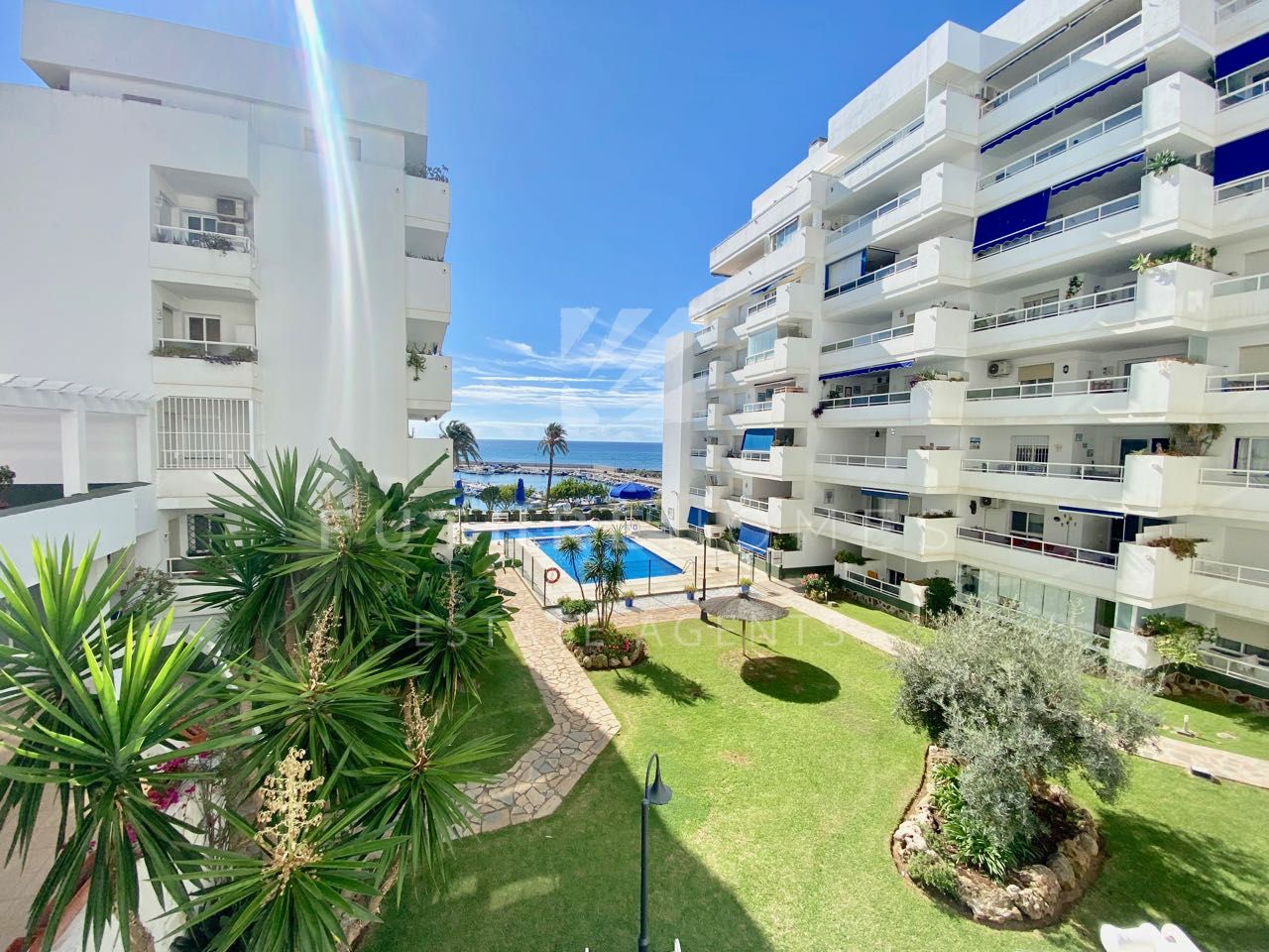 Apartamento en venta con vistas al mar en el puerto de Estepona