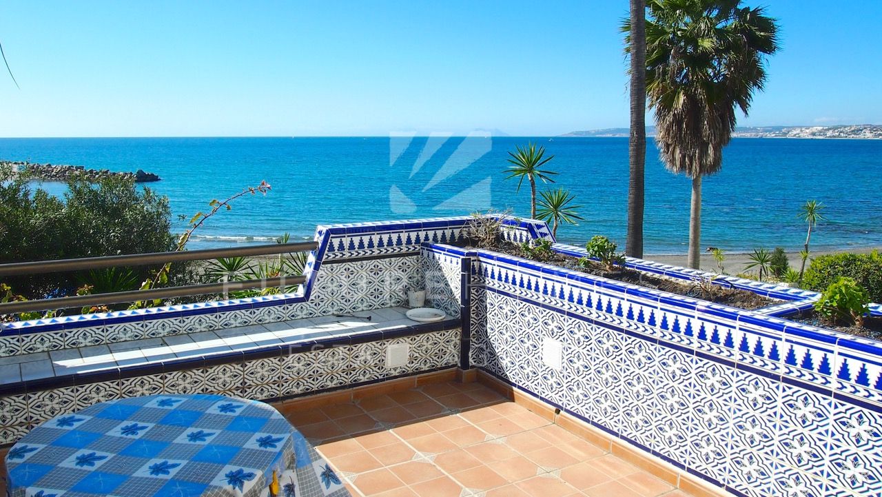 http://www.futurehomesspain.com/en-286-00026P_apartment-bermeja+beach-estepona.html
