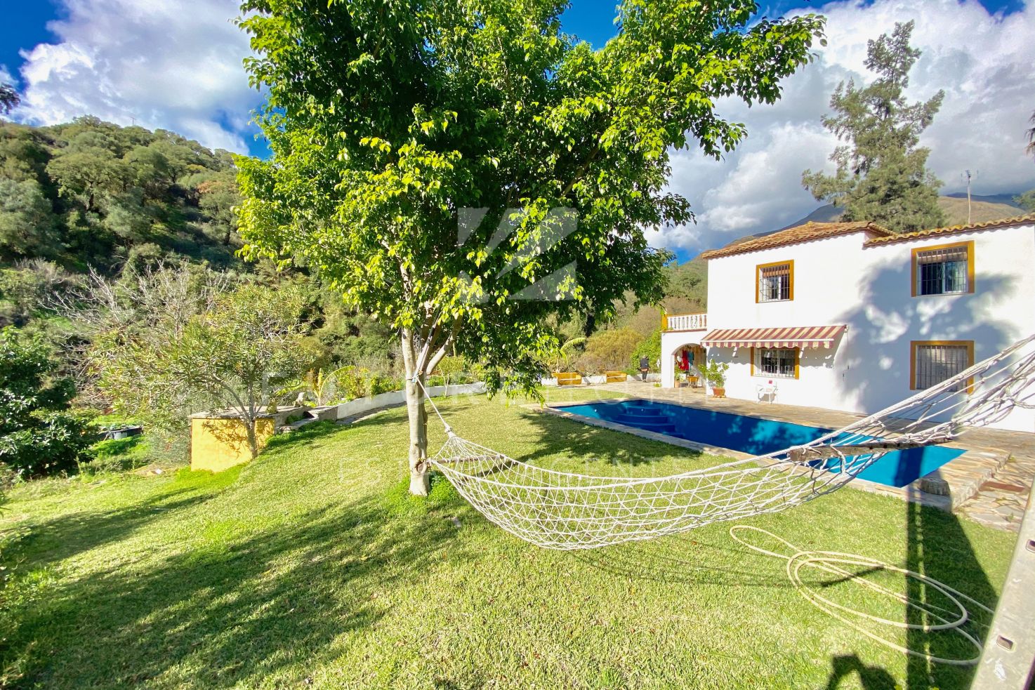 Beautiful country finca in the picturesque Casares valley