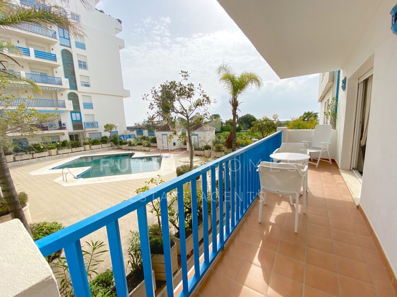 http://www.futurehomesspain.com/en-286-00057P_apartment-estepona+puerto-estepona.html