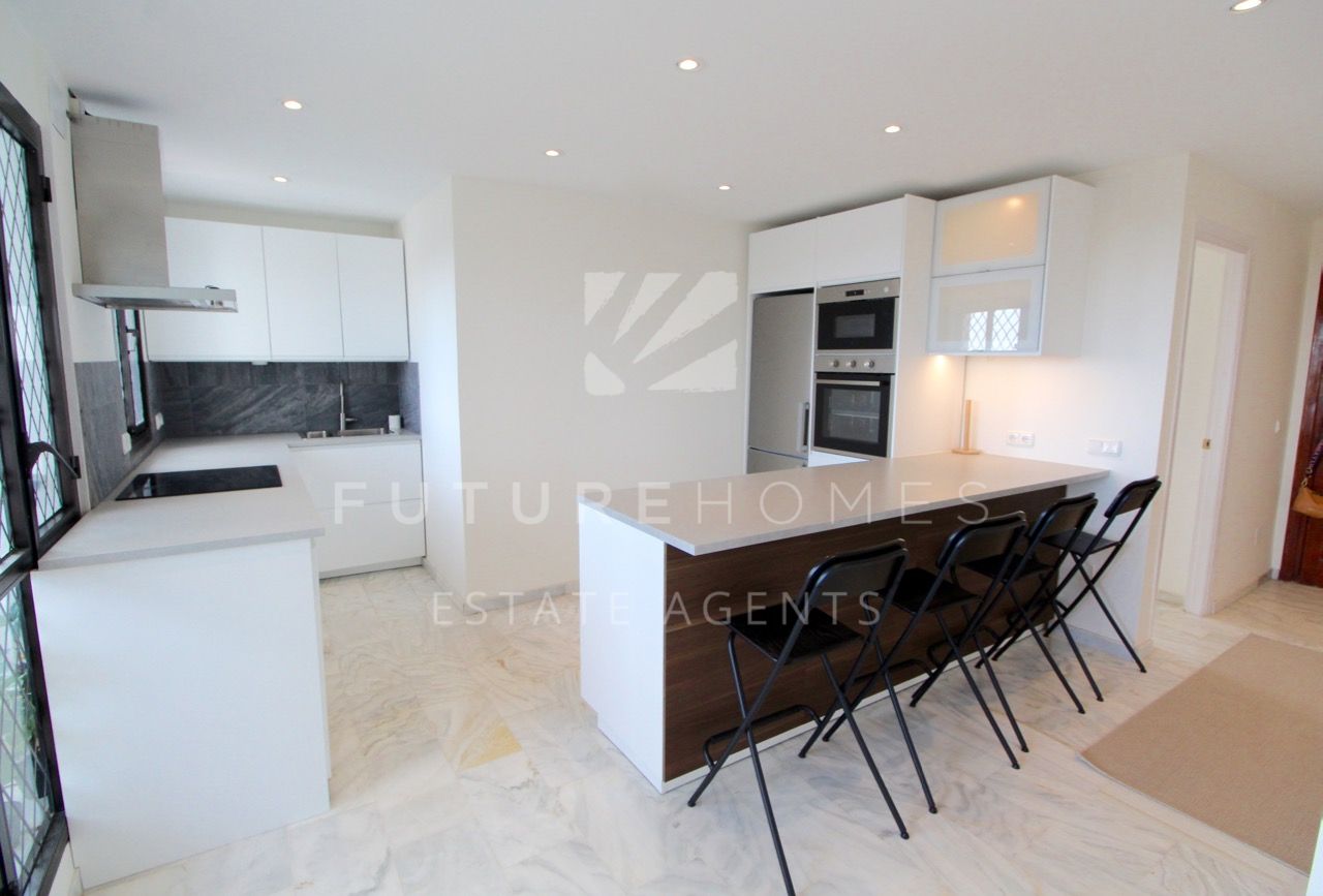 http://www.futurehomesspain.com/es-286-00315P_apartamento-forest+hills-estepona.html