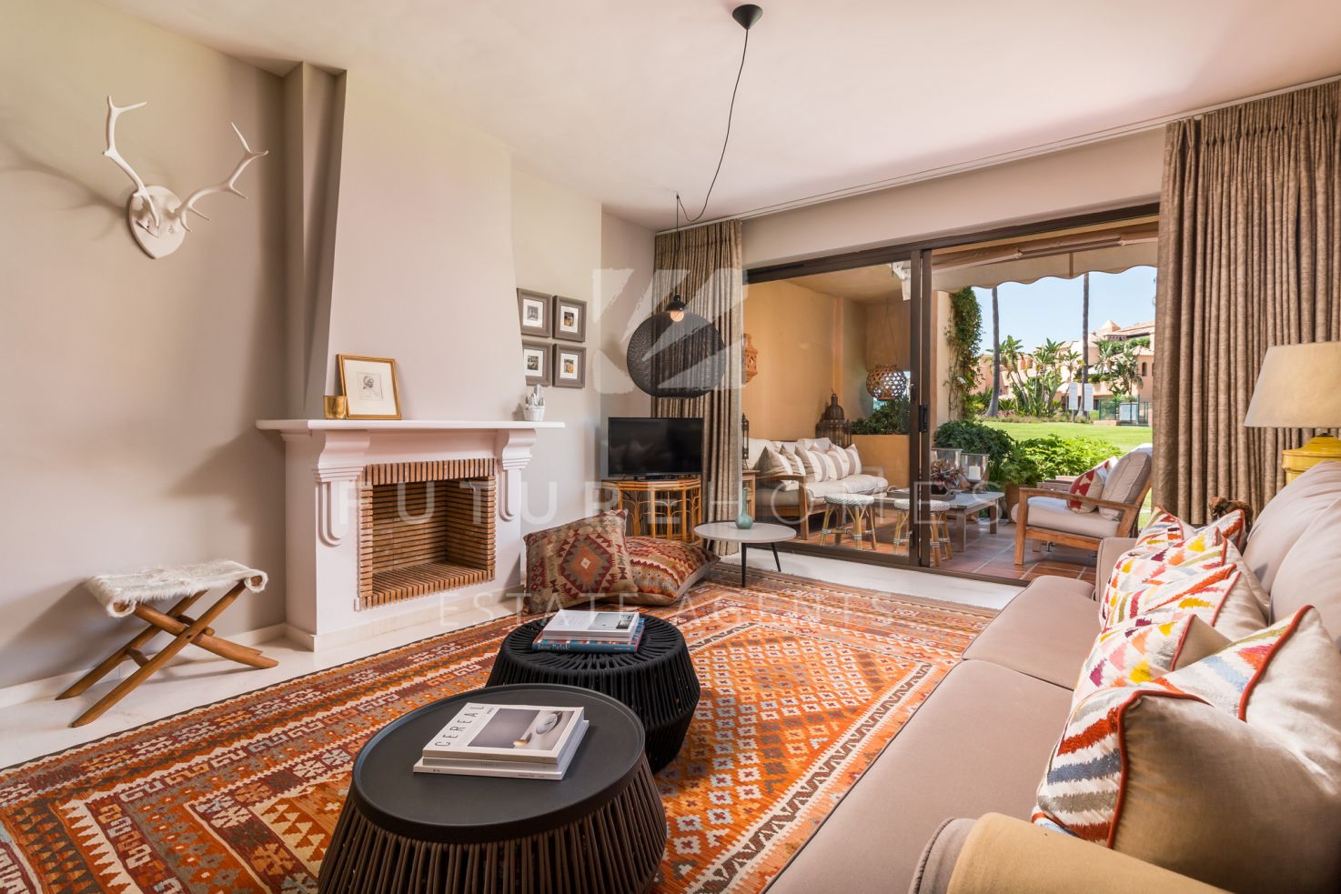 http://www.futurehomesspain.com/en-286-00327P_ground+floor+apartment-la+cartuja+del+golf-estepona.html